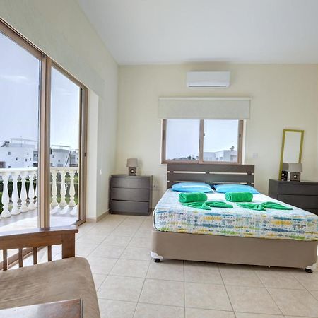 Villa Eva Ayia Napa Bagian luar foto