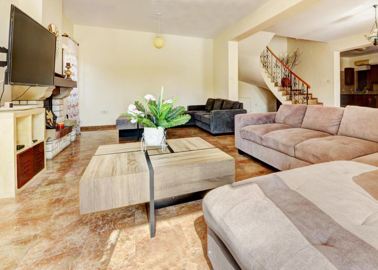 Villa Eva Ayia Napa Bagian luar foto