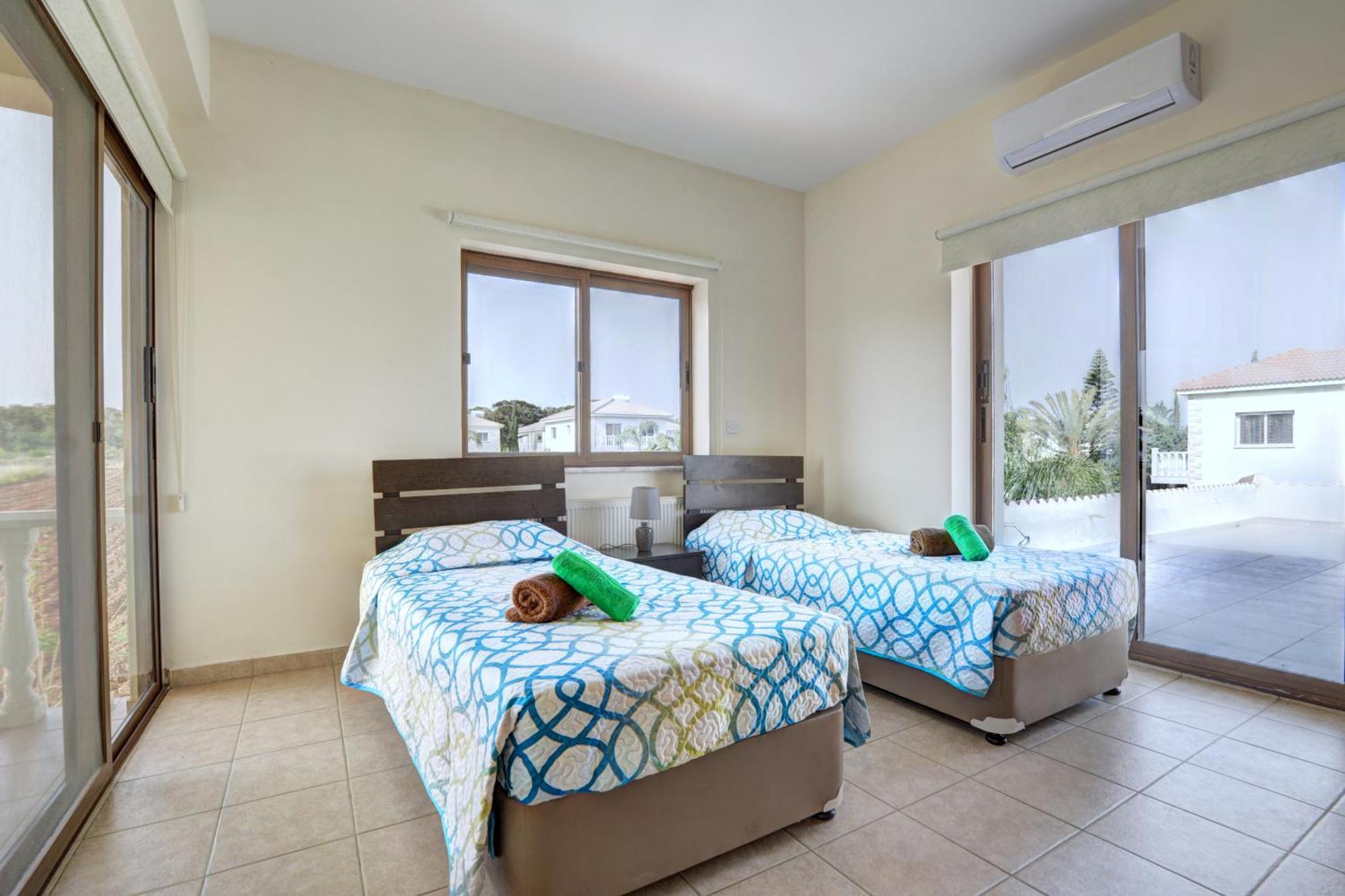 Villa Eva Ayia Napa Bagian luar foto