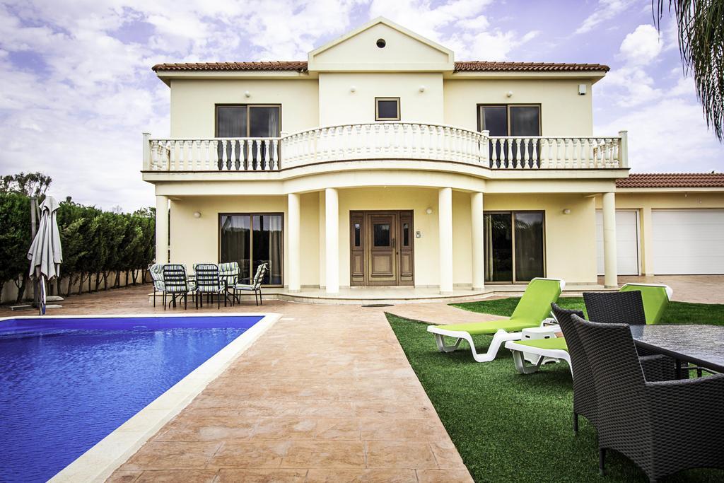 Villa Eva Ayia Napa Bagian luar foto