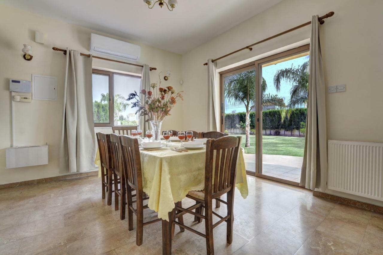 Villa Eva Ayia Napa Bagian luar foto