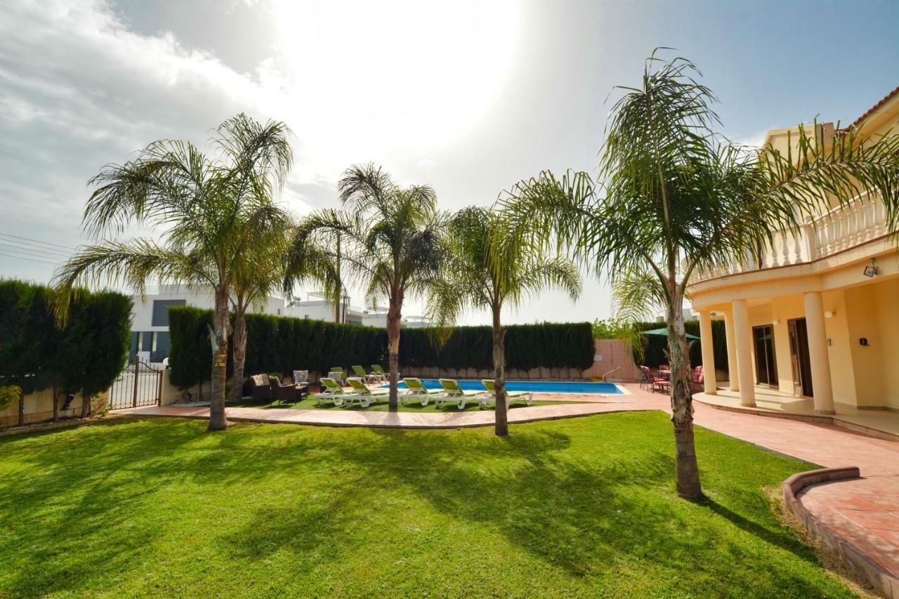 Villa Eva Ayia Napa Bagian luar foto
