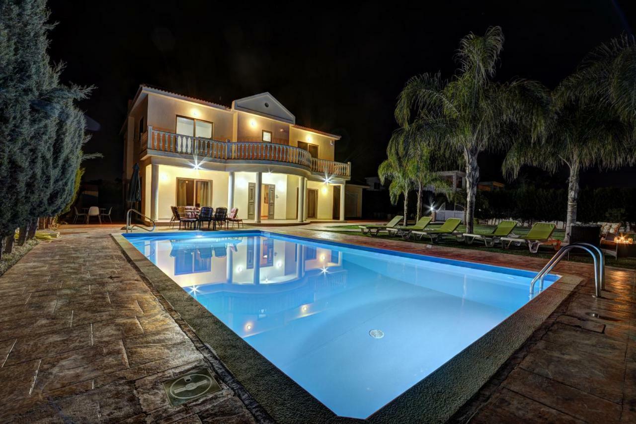 Villa Eva Ayia Napa Bagian luar foto